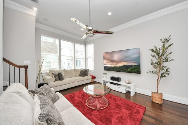 Photo - 9614 Riddlewood Ln