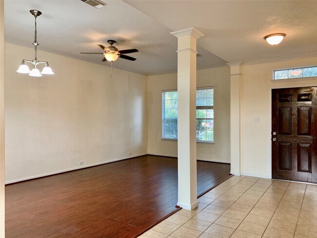Photo - 2708 Hewn Rock Way