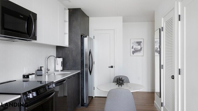 Photo - 632 Howard Rd SE Unit 334