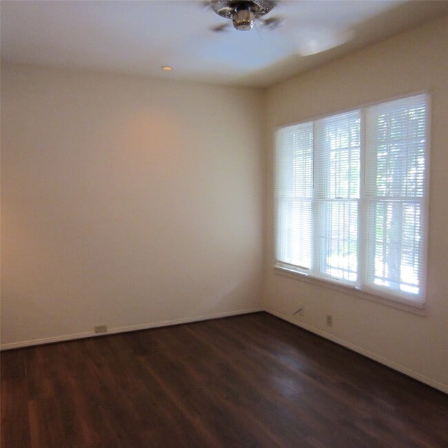 Photo - 512 W Polk St