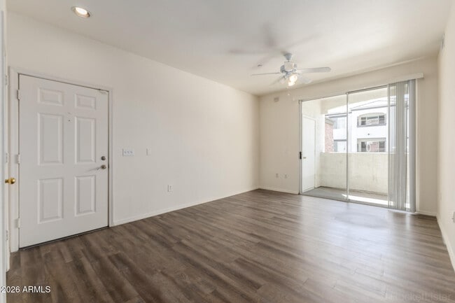 Photo - 3302 N 7th St Unidad 210