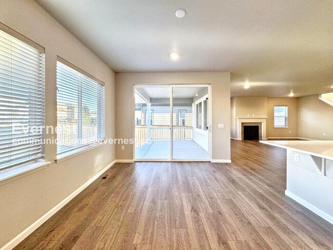 Photo - 10855 Hayloft St