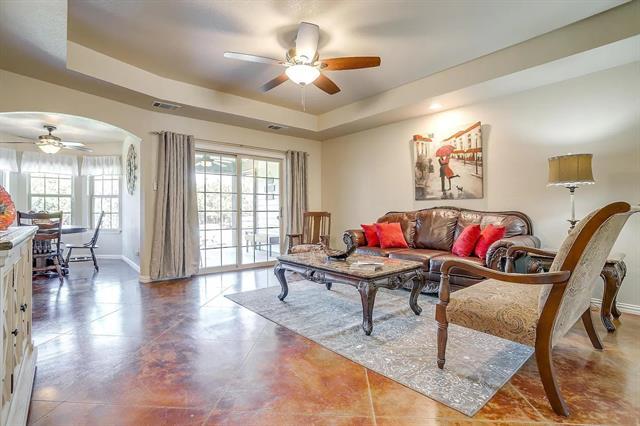 Photo - 3915 Laramie Trail