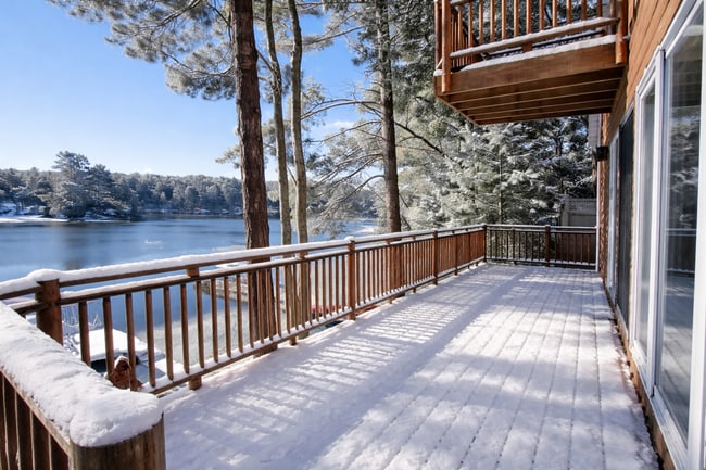 Building Photo - Spider Lake Winter Rental Includes Utilities
