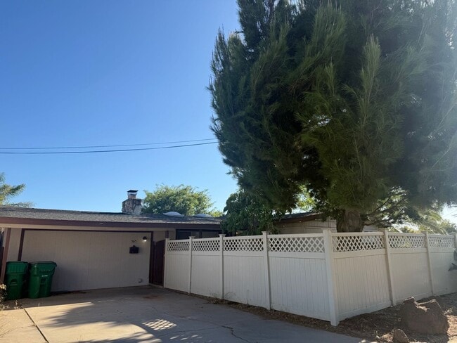565 Pepper Dr