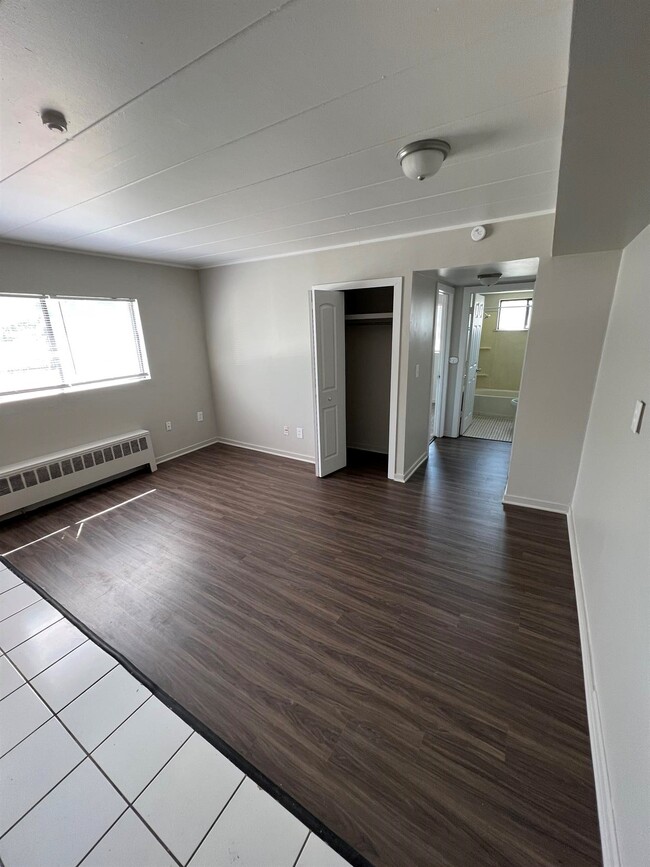 Photo - Mid Apartments