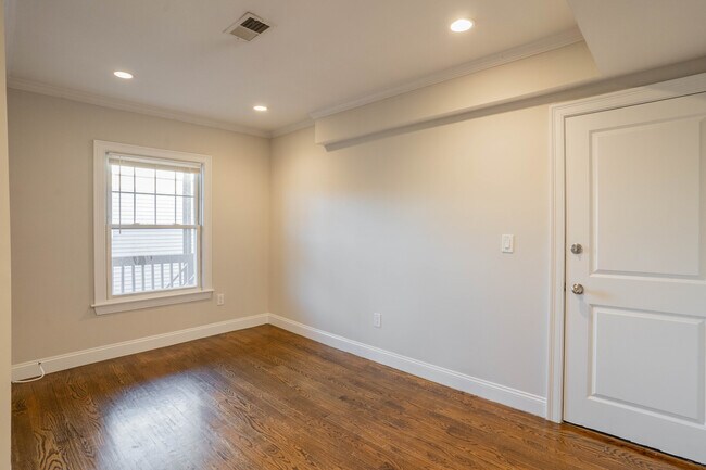2971 Washington St Unit 1