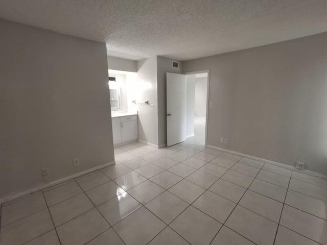 Photo - 9917 Twin Lakes Dr