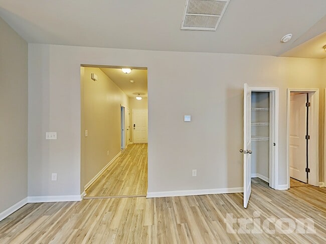 Photo - 156 Lakemont Dr