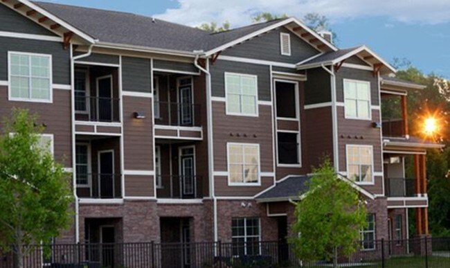 Downtown Little Rock Apartments For Rent Ar Forrent Photo Riverside At Rockwater