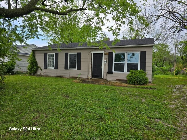 Building Photo - Section 8 Welcome Rental
