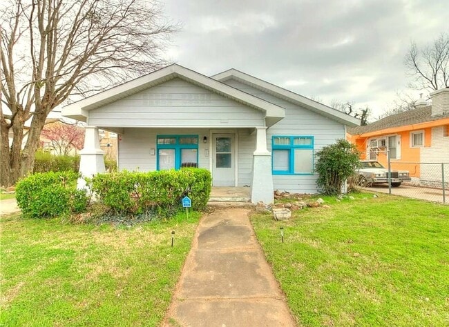 Building Photo - Spacious Four-Bedroom near Plaza District Rental
