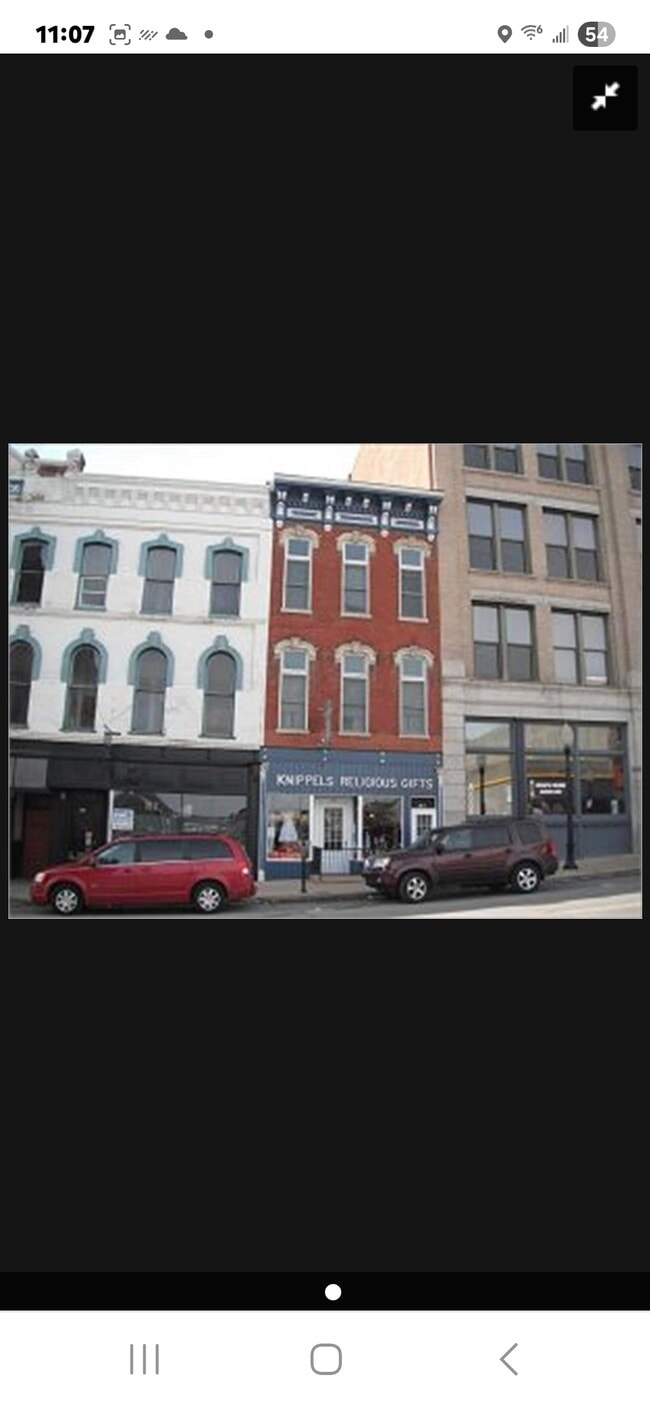 129 Main - 129 Main St Unit #1/2ndfloor