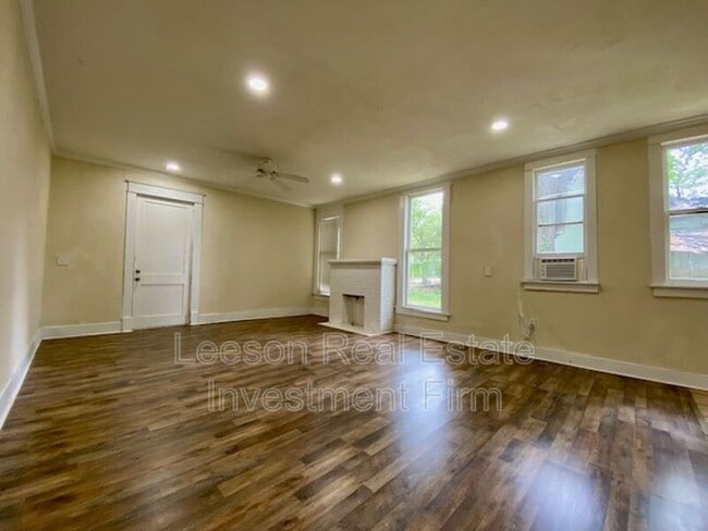 Photo - 548 Dalzell St