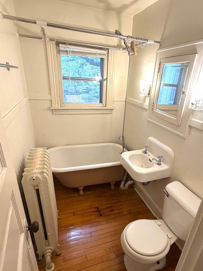 Photo - 2531 Polk St NE Unit 2