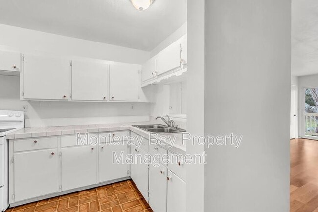 Photo - 420 Lighthouse Ave Unit B