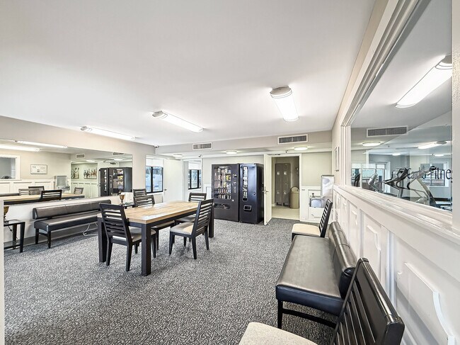 Harbor Tower Apartments
