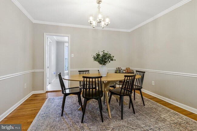 Photo - 6806 Melrose Dr