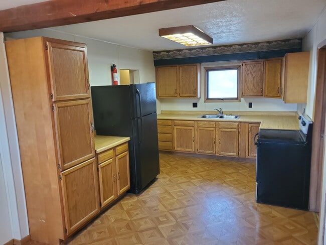 Photo - W10418 WI-76