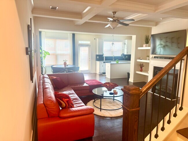 Photo - 5371 Radford Loop