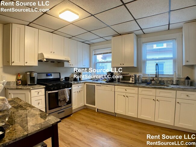267-269 Highland Ave. Unit 2 - 267-269 Highland Ave. Condo Unit 2 Unit 2