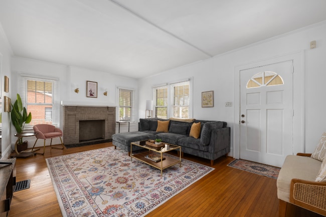 Photo - 2039 Lanier Ave Unit Apt 1