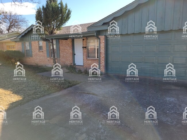 Building Photo - 1620 Andrews Dr