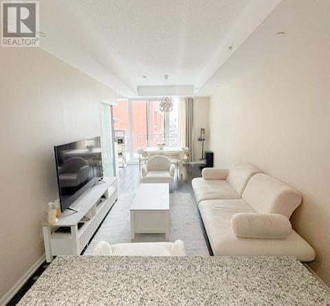 Photo - 830 Lawrence Ave W Unité 825