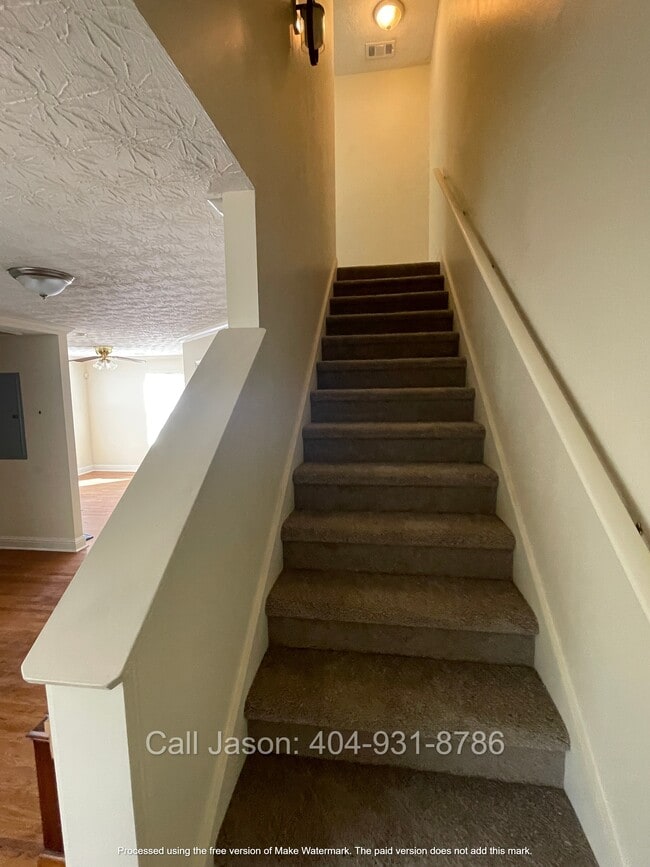 Photo - 250 Stafford St NW