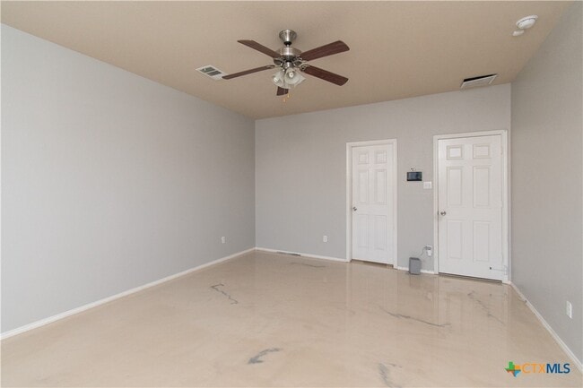 Building Photo - 7001 Cokui Dr