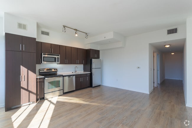 Apt 571 - One Bedroom - 14W Apartments