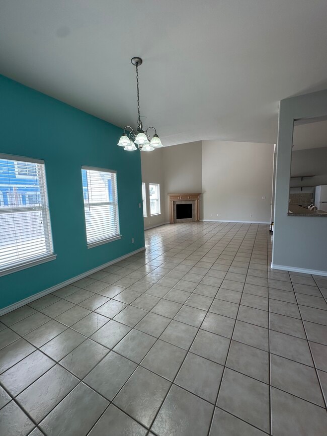Photo - 15505 Palmira Ave