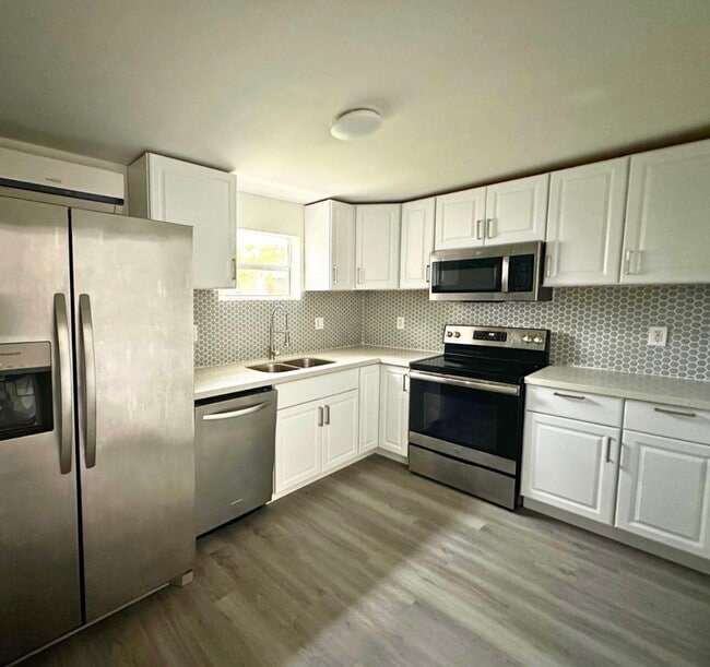 Photo - 1645 NE 175th St