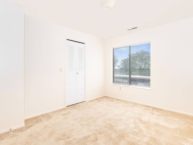 Oak Shores Apartments