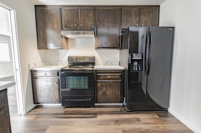 Photo - 1012-1012 Drummond Ave Unit 1012