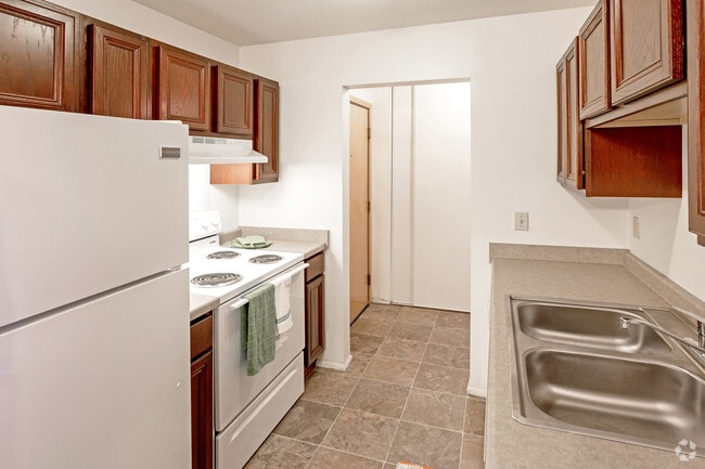 2BR, 1BA