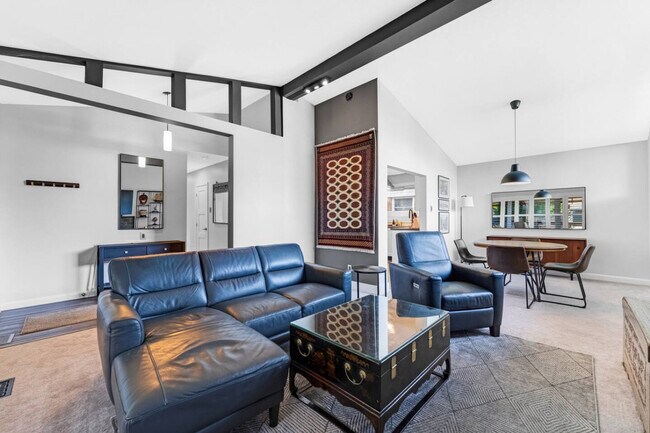 Photo - 670 Coronation Ave. Unit ID1340610P