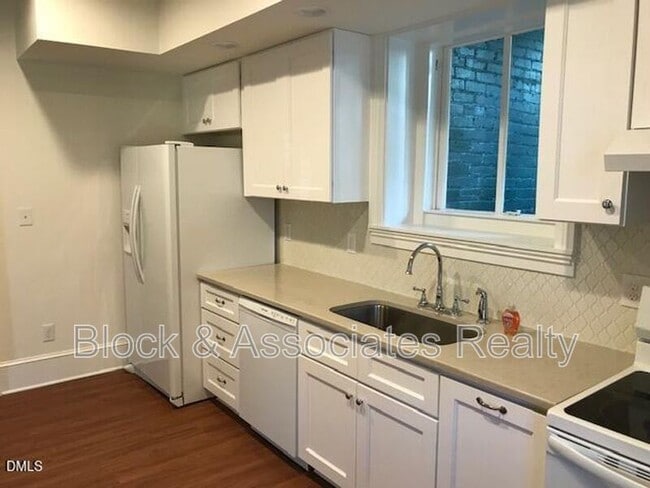 Photo - 309 E Lane St