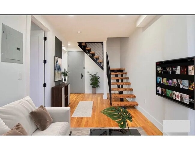 Photo - 1336 Jefferson Ave Unidad PH
