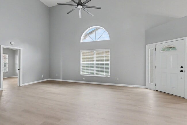 6600 Gentle Ben Cir