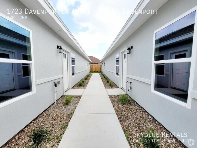 Building Photo - 1723 Davenport St Unit 1723-1 Davenport Rental