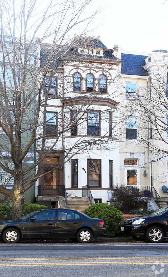 Photo - 1914 Calvert St NW
