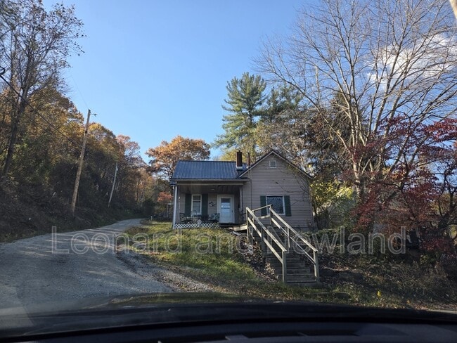 Building Photo - 750 S 9th St