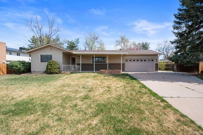 Photo - 4 bedroom / 2 bath / Beautifully Updated