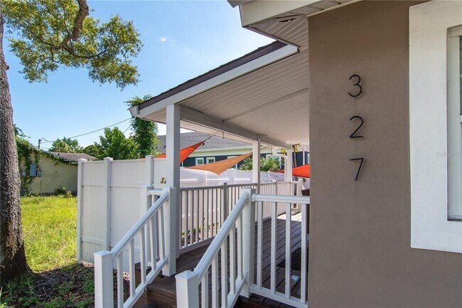 Photo - 327 25th St S