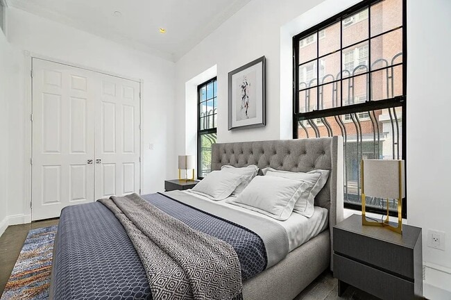 Photo - 328 E 4th St Unit 1A