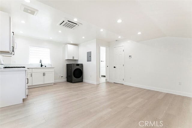 Photo - 11321 Collett Ave