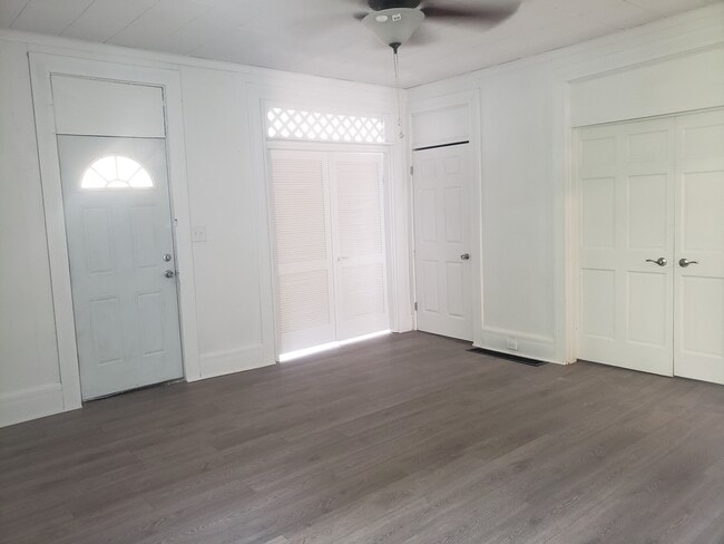 Photo - 28 Western Ave Unit 28 Western Ave