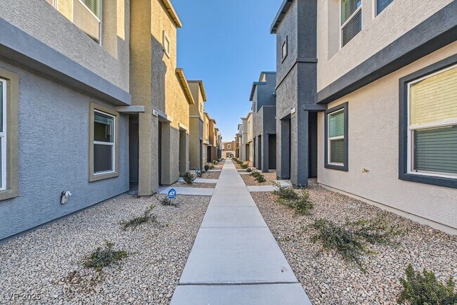 Photo - 4859 Wine Rdg Ave