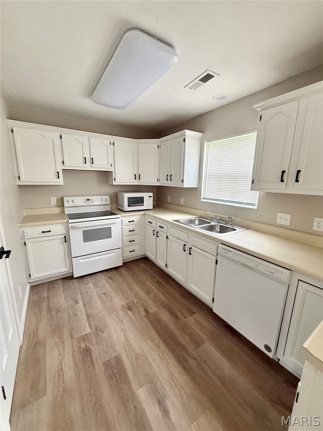 Photo - 132 Clinton Hill Dr